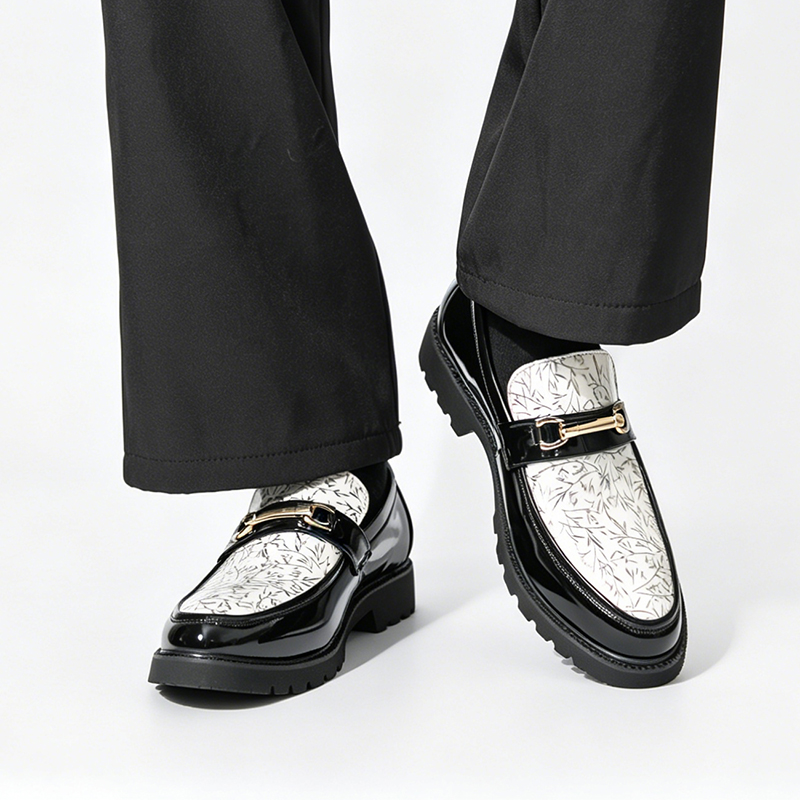 남성 투톤 대나무 프린트 에나멜 가죽 로퍼 메탈 호스빗 - Men Formal Wear Shoes 리뷰 및 가격